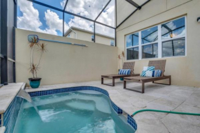 Cozy 4BR Cottage with Fireplace 6379